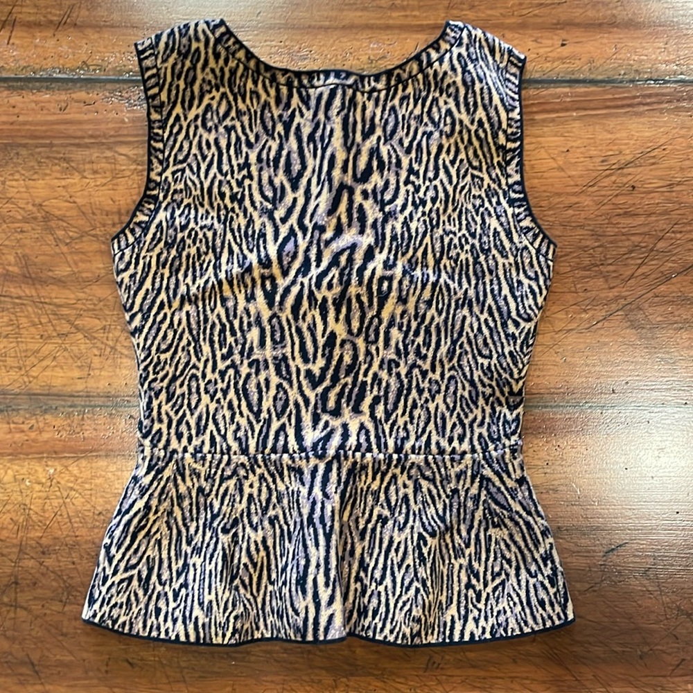 BCBG MAXAZRIA | peplum top | xxs